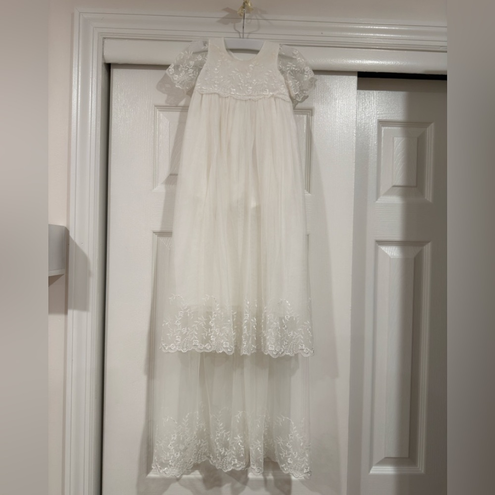 Elegant White Lace Kids Formal Dress- Worn only 1x for Christening
